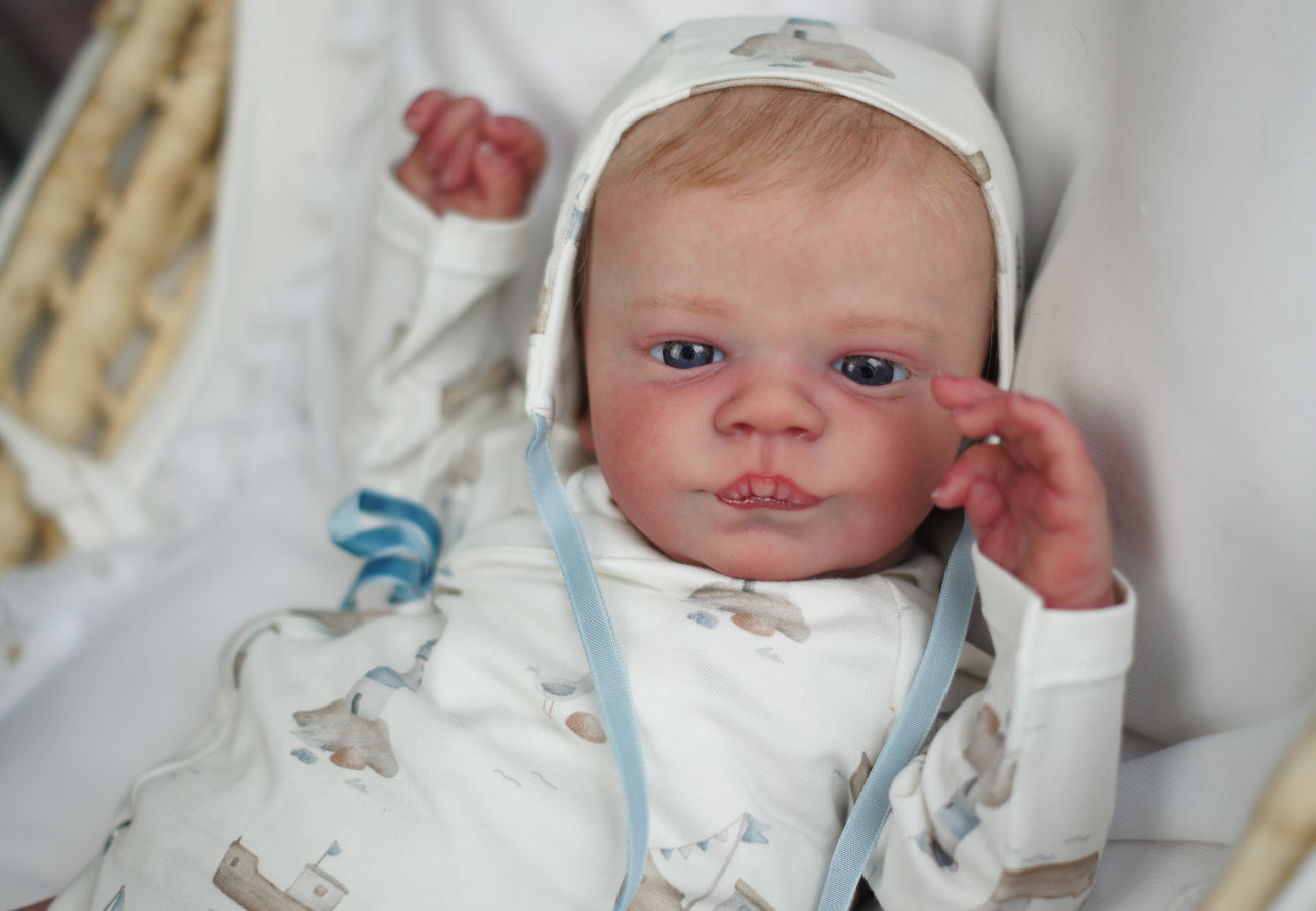 Muñeco Reborn Realista Thomás Niño  57cm / 2.600 kg